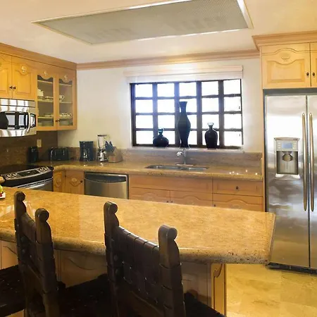 Villa La Estancia Beach Resort & Spa 